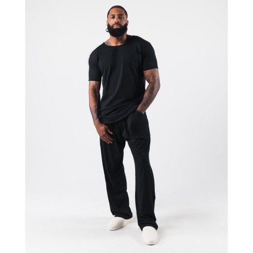 Must-Have Essential Scoop Neck - Black New Collection