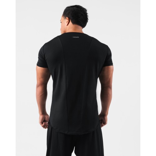 Must-Have Essential Scoop Neck - Black New Collection