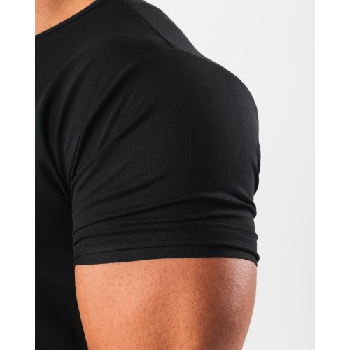 Must-Have Essential Scoop Neck - Black New Collection