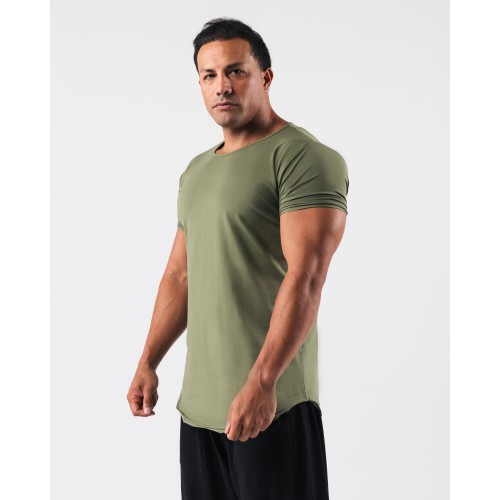 Must-Have Essential Scoop Neck - Reseda - Green In Stock