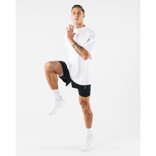 Must-Have Flex Short - Blackout New Release