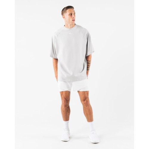 Must-Have Flex Short - White Fresh Release