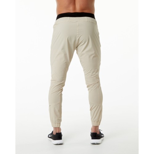 Must-Have Studio Pant - Vanilla - Brown Fresh Release