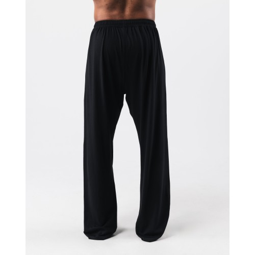 Must-Have Zero Classic Straight Leg Pant - Black Just In