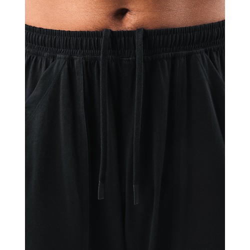 Must-Have Zero Classic Straight Leg Pant - Black Just In