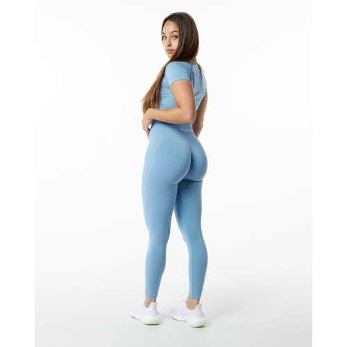 Must-Have Amplify Legging - Washed Denim - Blue New Release