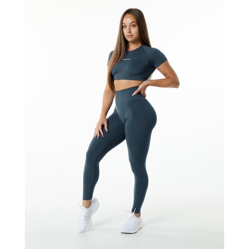 Must-Have Amplify Legging - Whale Blue Ready for Shipment