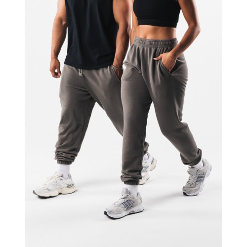 Must-Have Earth Dye Natural Jogger - Iron - Grey