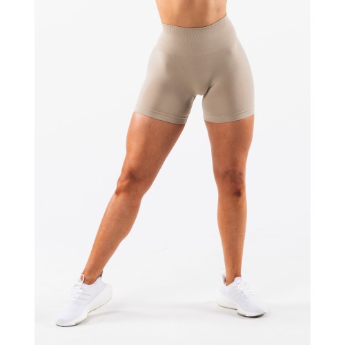 Must-Have Amplify Contour Short 5" - Grand Central - Brown