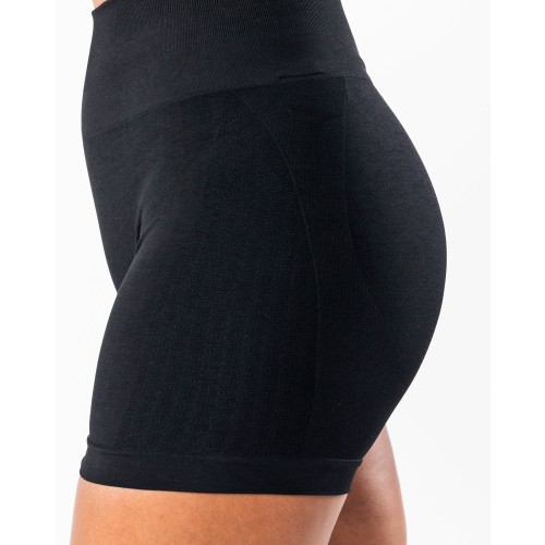 Must-Have Amplify Contour Short 5" - Black Fresh Release