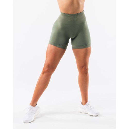 Must-Have Amplify Contour Short 5" - Noble Green New Collection