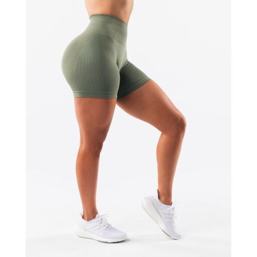 Must-Have Amplify Contour Short 5" - Noble Green New Collection