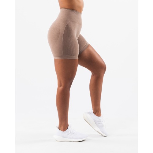 Must-Have Amplify Contour Short 5" - Sand - Brown New Collection