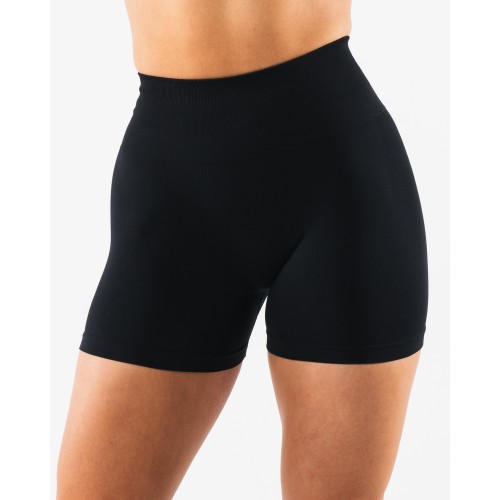 Must-Have Amplify Gravity Short - Black New Collection