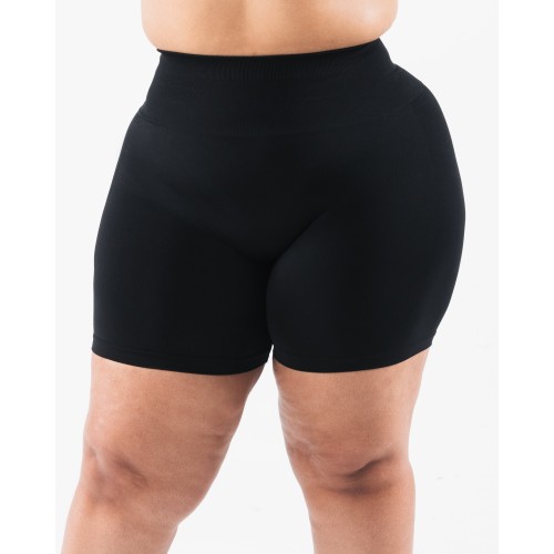 Must-Have Amplify Gravity Short - Black New Collection