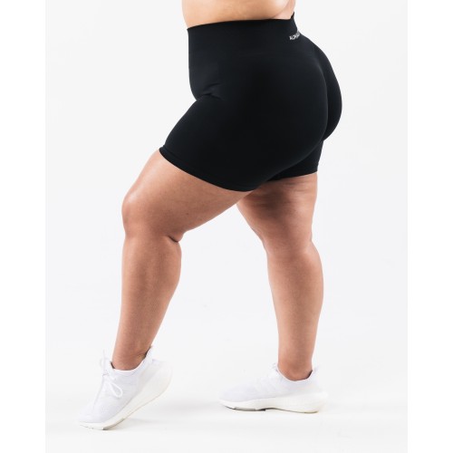 Must-Have Amplify Gravity Short - Black New Collection