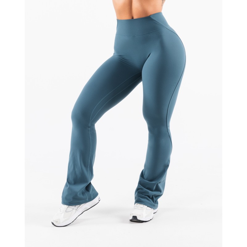 Must-Have Aura Flared Pant Tall - Glacial Lake - Blue In Stock