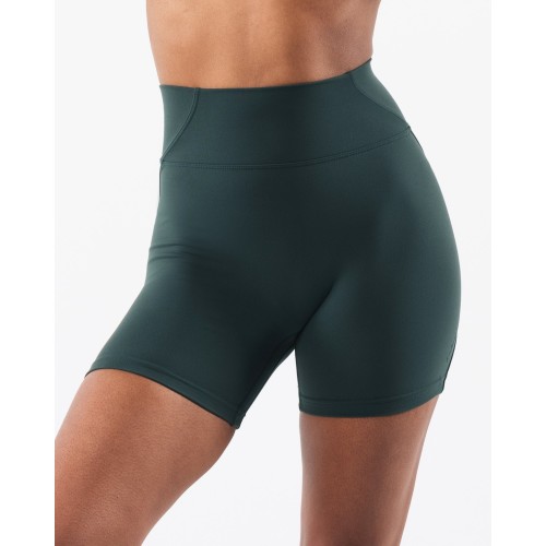 Must-Have Aura Short 5" - Cypress - Green