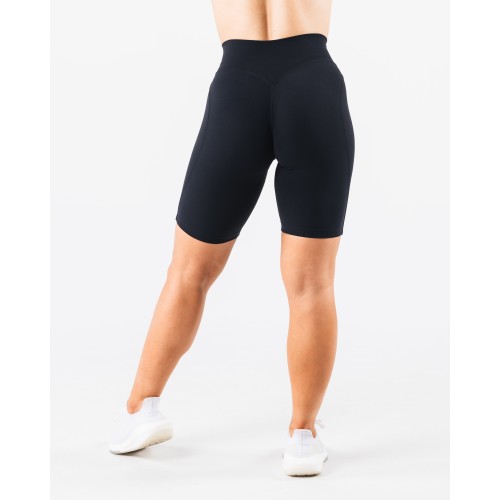 Must-Have Aura Short 9" - Black Latest Edition