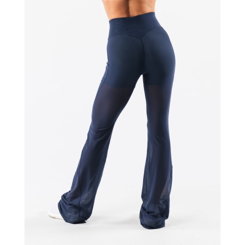 Must-Have Mesh Astor Flared Pant - Nocturnal - Blue Fresh Release