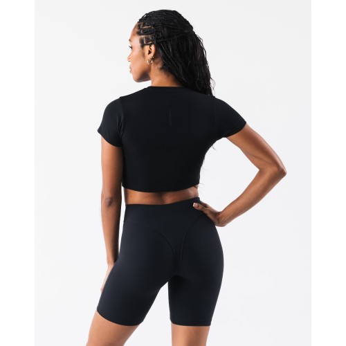 Must-Have OT Crop Tee - Black New Release