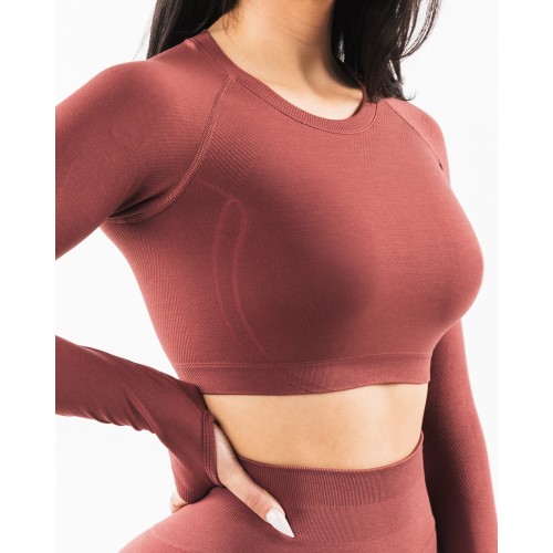 Must-Have Stratus LS Crop - Autumn - Red Limited Stock