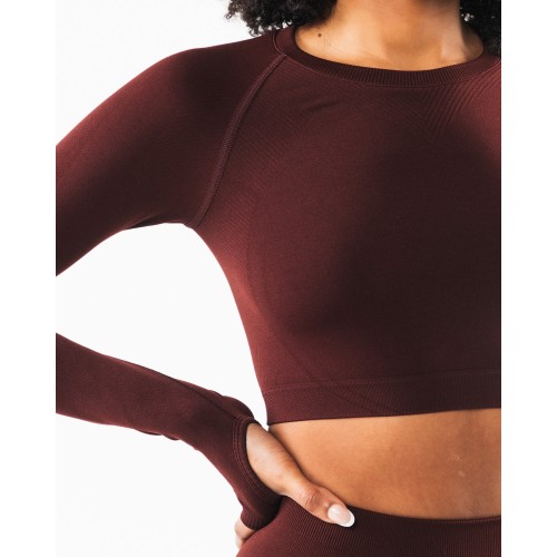 Must-Have Stratus LS Crop - Sangria - Red In Stock