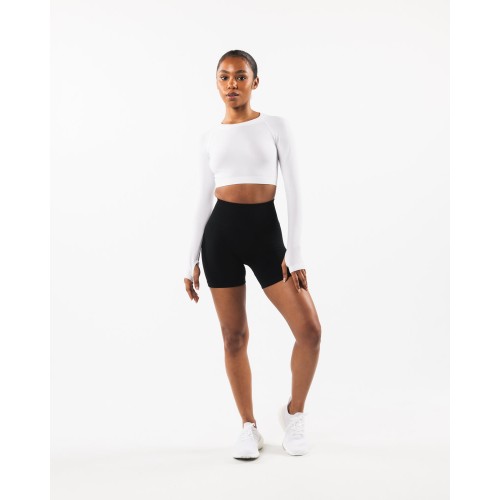 Must-Have Stratus LS Crop - White Ready for Shipment