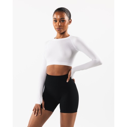 Must-Have Stratus LS Crop - White Ready for Shipment