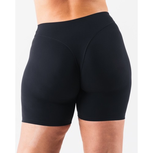 Must-Have Tenacity Parker Biker Short 7” - Black New Release