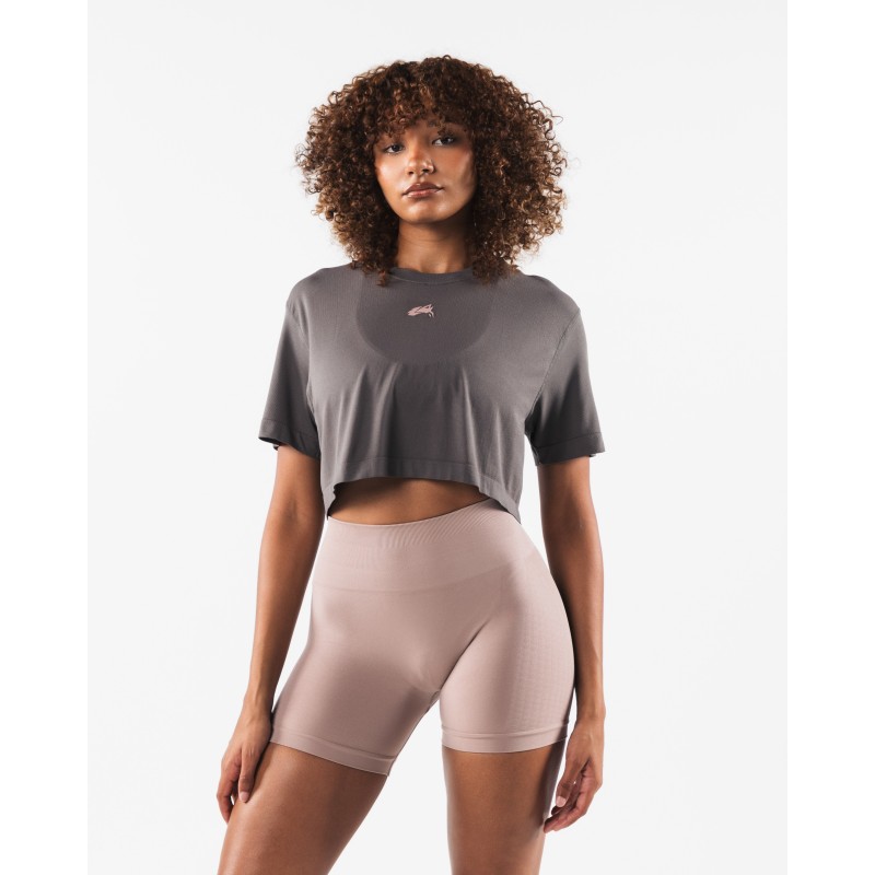 Must-Have Wolf Head Airtech SS Crop - Dusty Concrete - Grey